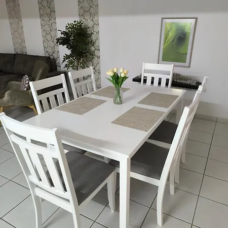 Anthea Gardens - Cosy Lejlighed *