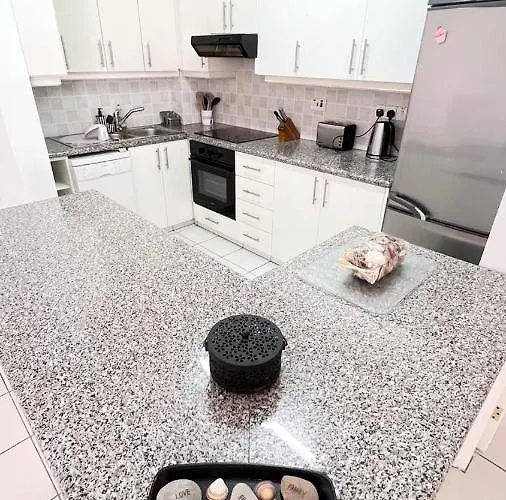 Anthea Gardens - Cosy